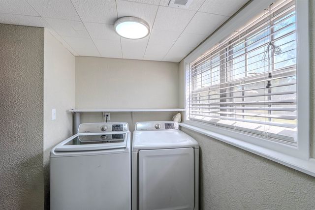 924 E Kay, Derby, KS 67037