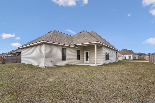 20468 Stone House Rd, Hammond, LA 70401