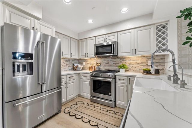 6917 Rodling Drive A, San Jose, CA 95138