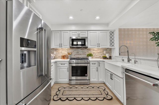 6917 Rodling Drive A, San Jose, CA 95138