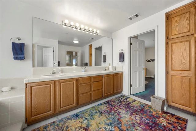 1782 E Skyline, La Habra Heights, CA 90631