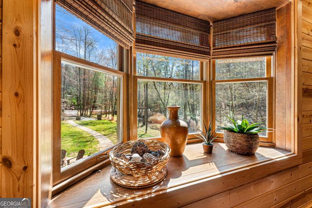 310 Blue Ridge Drive, Sautee Nacoochee, GA 30571