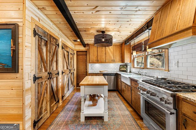 310 Blue Ridge Drive, Sautee Nacoochee, GA 30571