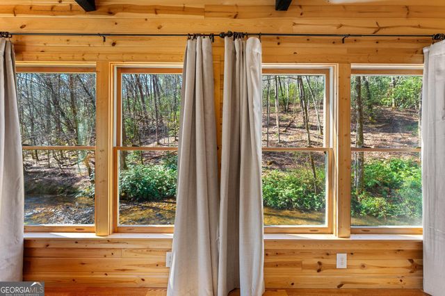 310 Blue Ridge Drive, Sautee Nacoochee, GA 30571