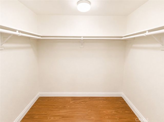 5009 Woodman 202, Sherman Oaks, CA 91423