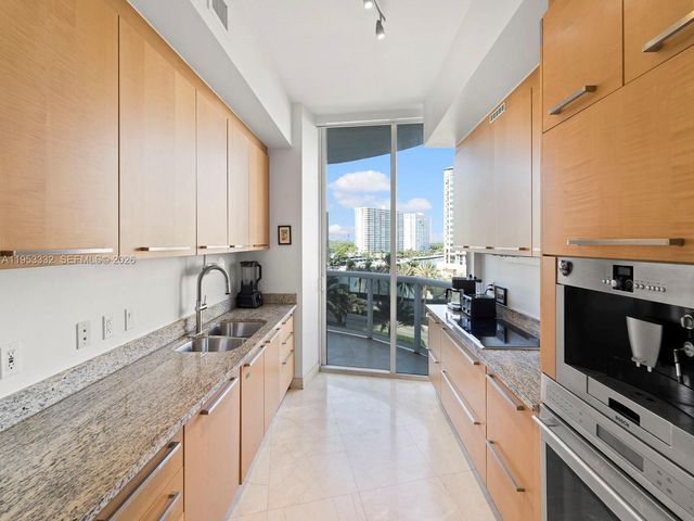 15901 Collins Ave 405, Sunny Isles Beach, FL 33160