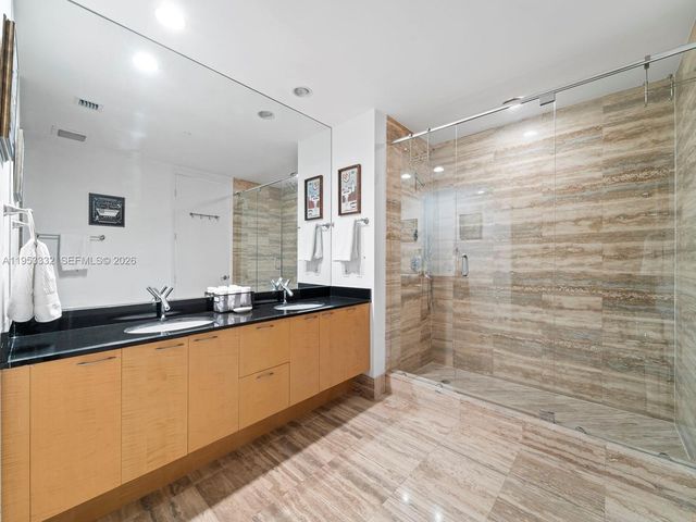 15901 Collins Ave 405, Sunny Isles Beach, FL 33160