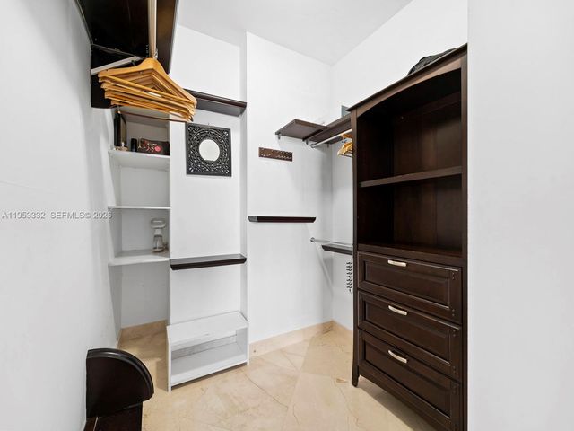 15901 Collins Ave 405, Sunny Isles Beach, FL 33160