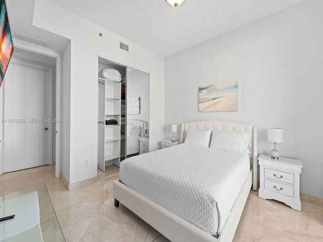 15901 Collins Ave 405, Sunny Isles Beach, FL 33160