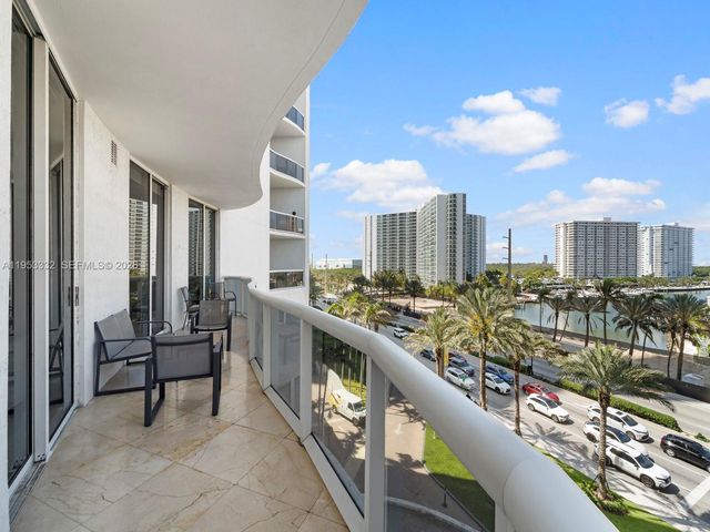 15901 Collins Ave 405, Sunny Isles Beach, FL 33160