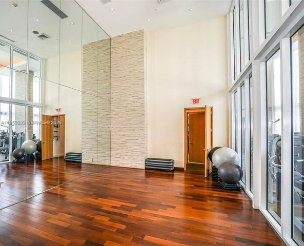 15901 Collins Ave 405, Sunny Isles Beach, FL 33160