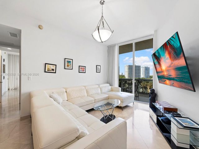15901 Collins Ave 405, Sunny Isles Beach, FL 33160