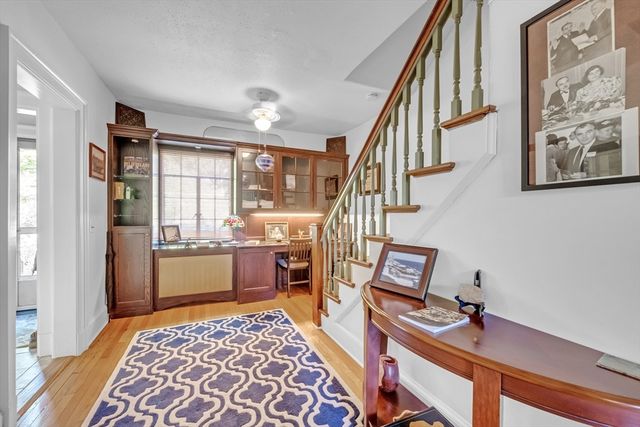 283 Longhill St, Springfield, MA 01108