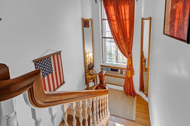 283 Longhill St, Springfield, MA 01108