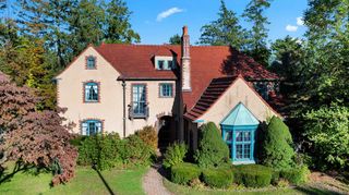 283 Longhill St, Springfield, MA 01108