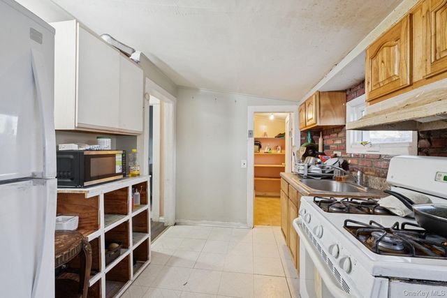 13 Academy Street, Patchogue, NY 11772