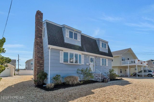 274 S 1st Street, Surf City, NJ 08008