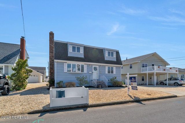 274 S 1st Street, Surf City, NJ 08008