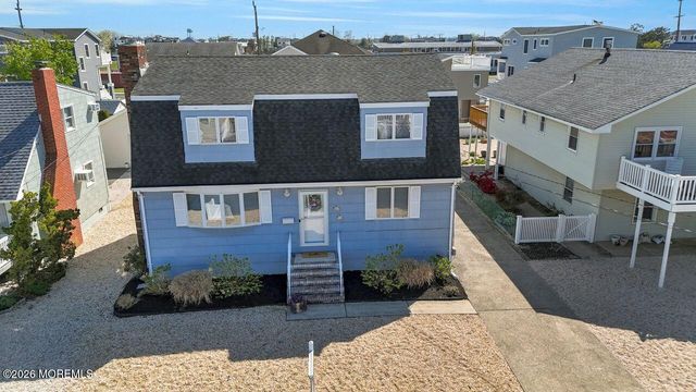 274 S 1st Street, Surf City, NJ 08008