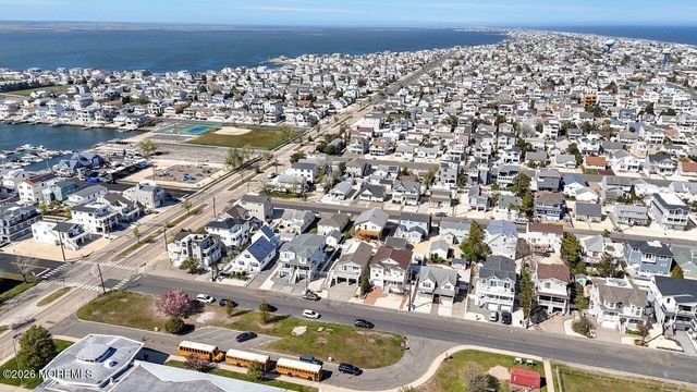 274 S 1st Street, Surf City, NJ 08008