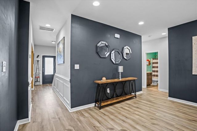 306 Lantana Court, Dothan, AL 36301