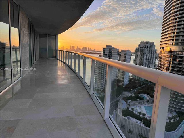 450 Alton Road 2610, Miami Beach, FL 33139