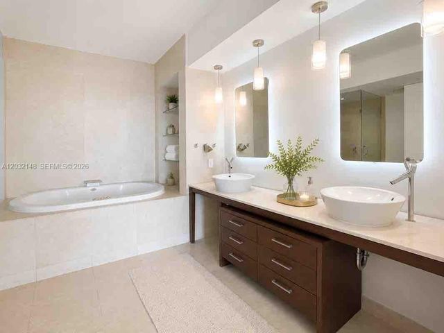 450 Alton Road 2610, Miami Beach, FL 33139