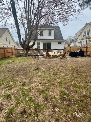 100 Ridgefield Avenue, Waterbury, CT 06705