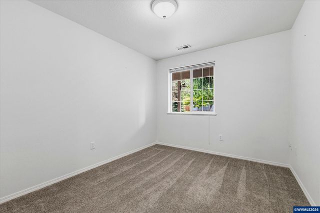 1302 SW Darci Dr, Mcminnville, OR 97128
