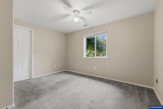 1302 SW Darci Dr, Mcminnville, OR 97128
