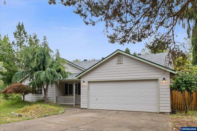 1302 SW Darci Dr, Mcminnville, OR 97128