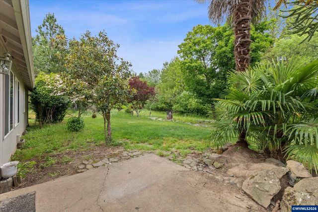1302 SW Darci Dr, Mcminnville, OR 97128