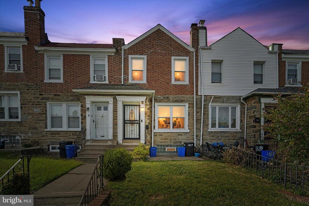 1827 E PASTORIUS ST, Philadelphia, PA 19138