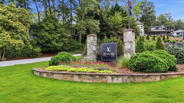 4 Boatswain Way, Salem, SC 29676