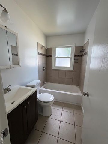 27373 Dartmouth Street, Madison Heights, MI 48071