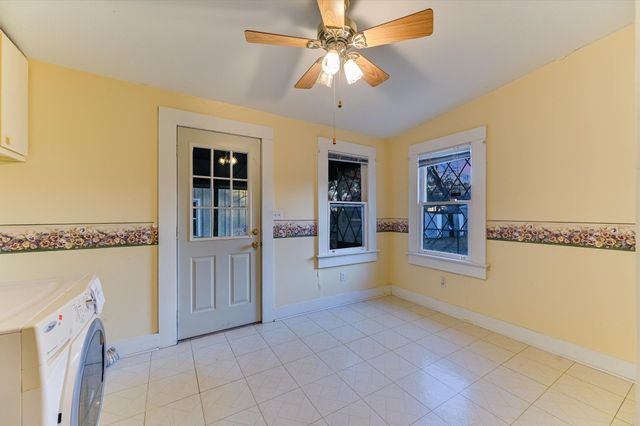 306 Garwood ST, Smithville, TX 78957