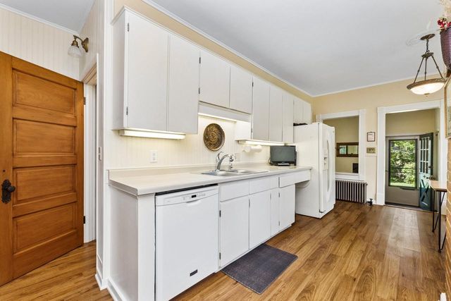 218 14th STREET S, La Crosse, WI 54601