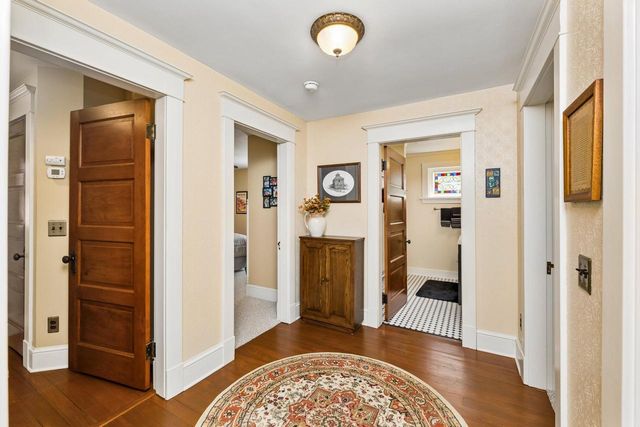 218 14th STREET S, La Crosse, WI 54601