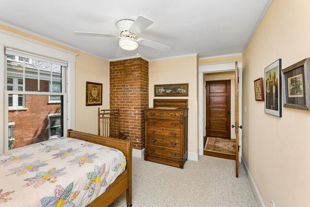 218 14th STREET S, La Crosse, WI 54601