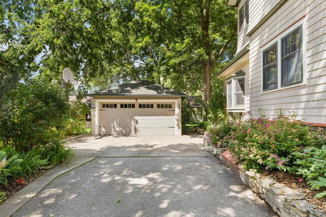 218 14th STREET S, La Crosse, WI 54601