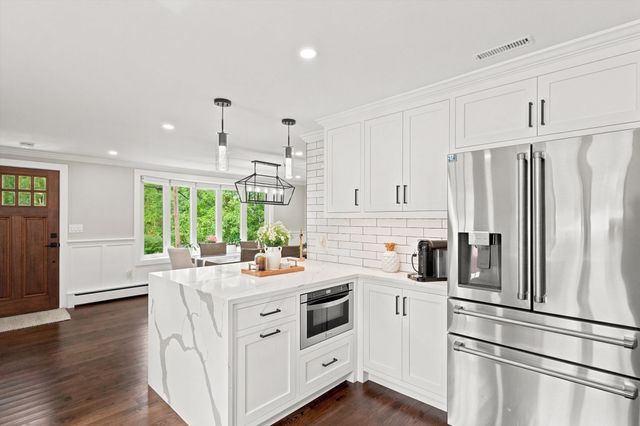 60 Hobson St, Saugus, MA 01906