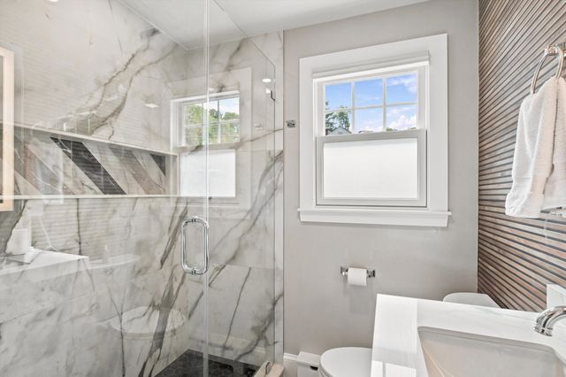 60 Hobson St, Saugus, MA 01906