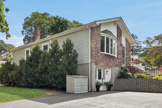 60 Hobson St, Saugus, MA 01906
