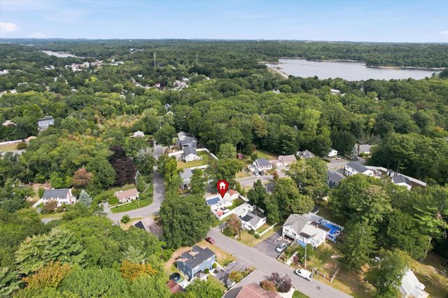 60 Hobson St, Saugus, MA 01906