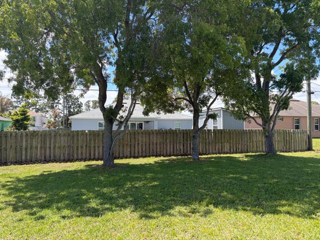 1682 SW Glacador Avenue, Port St. Lucie, Port St Lucie, FL 34953