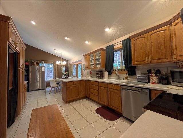 3521 Leslie Lane, Eau Claire, WI 54703