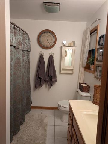 3521 Leslie Lane, Eau Claire, WI 54703