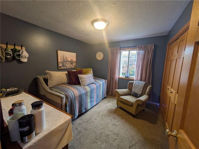 3521 Leslie Lane, Eau Claire, WI 54703