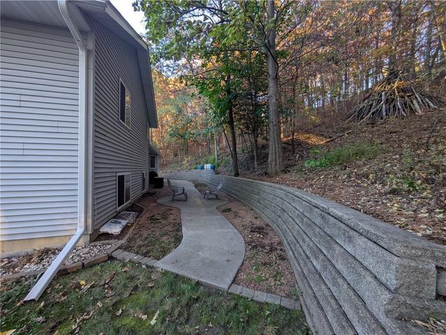 3521 Leslie Lane, Eau Claire, WI 54703