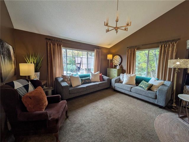 3521 Leslie Lane, Eau Claire, WI 54703